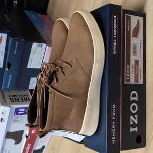 IZOD Men's Chukka Boot